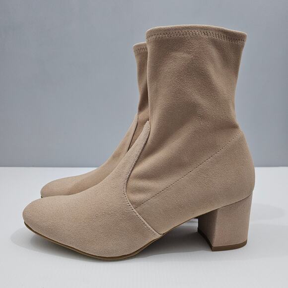 NEW Stuart Weitzman Siggy 60 Ankle Boot Womens 9 Beige Suede Stretch Block Heel - Picture 14 of 14